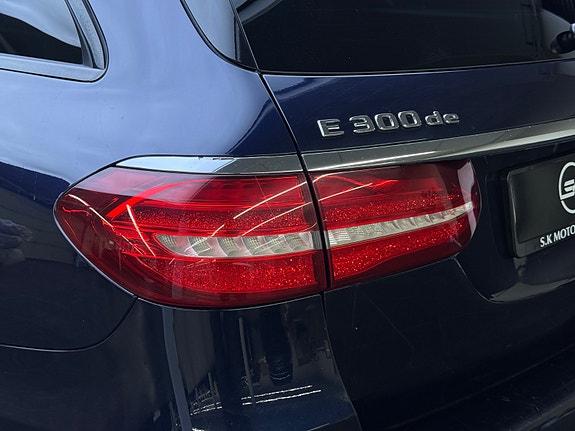 Mercedes-Benz E300 de 7 of 30
