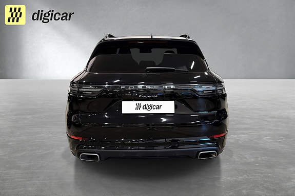 Porsche Cayenne 6 of 30