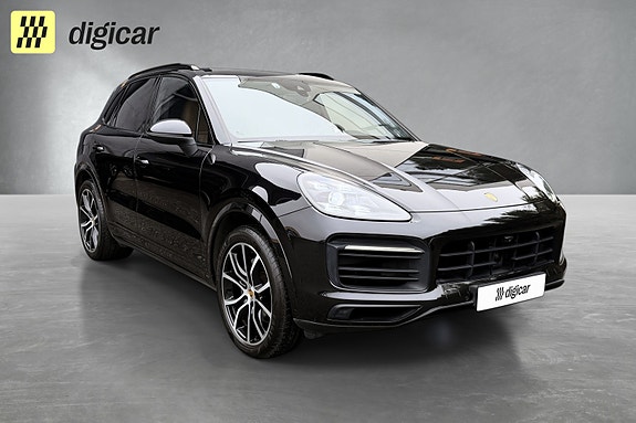 Porsche Cayenne 12 of 30