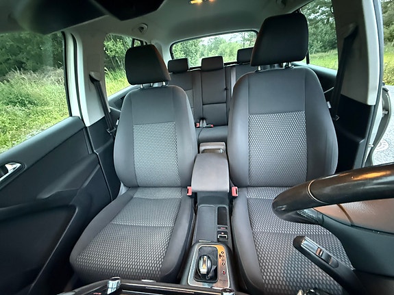 Volkswagen Tiguan 6 of 10