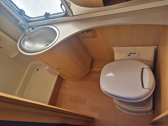 Dethleffs Camper 7 of 8