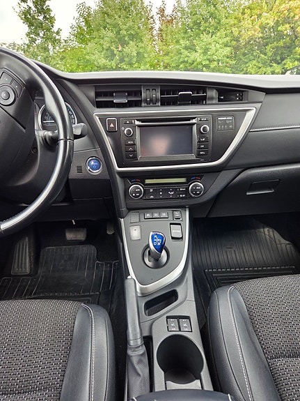 Toyota Auris 6 of 20
