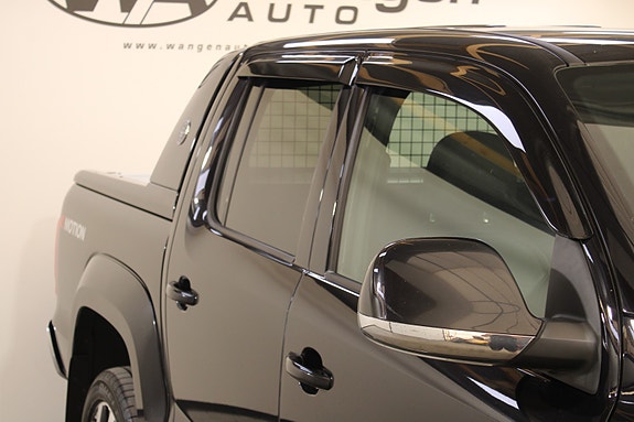 Volkswagen Amarok 11 of 30