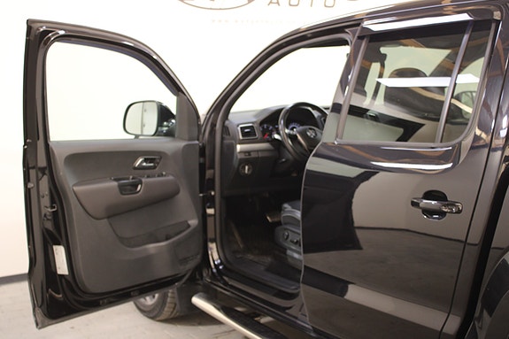 Volkswagen Amarok 20 of 30