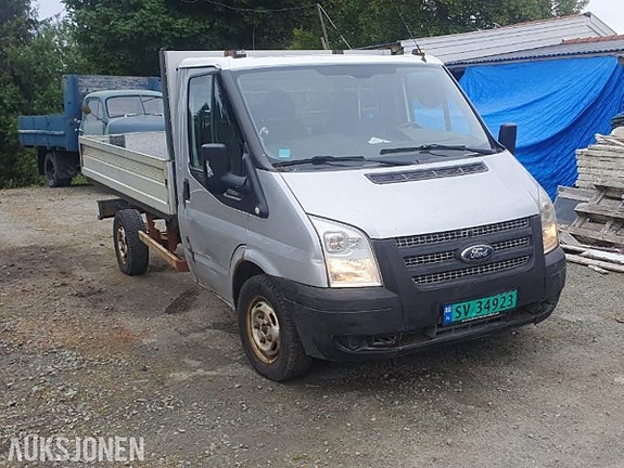 Ford Transit 3 of 5