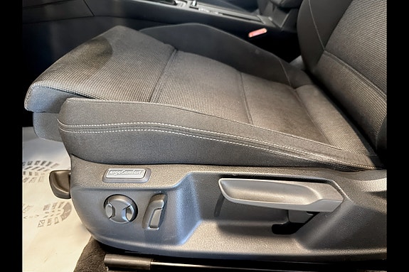 Volkswagen Passat 29 of 29