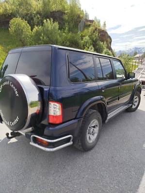 Nissan Patrol 2 of 5