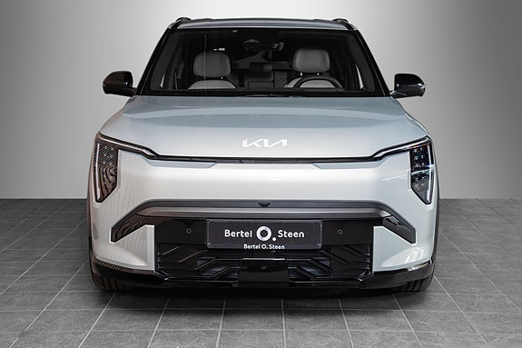 Kia EV3 3 of 28