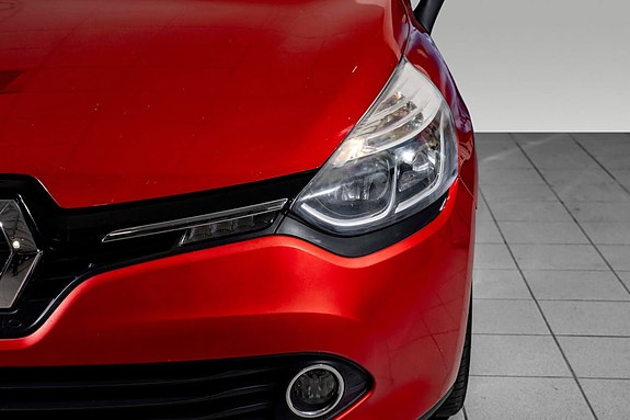 Renault Clio 8 of 30