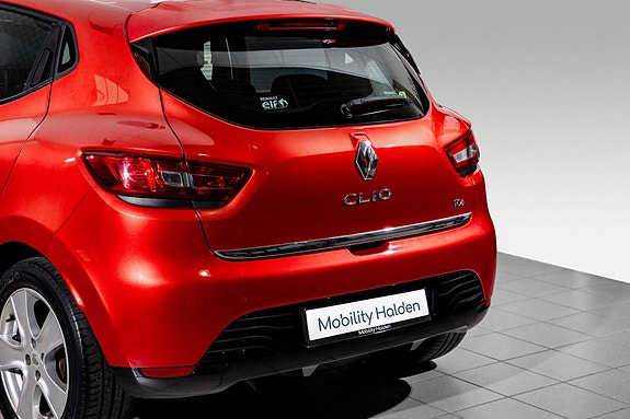 Renault Clio 11 of 30