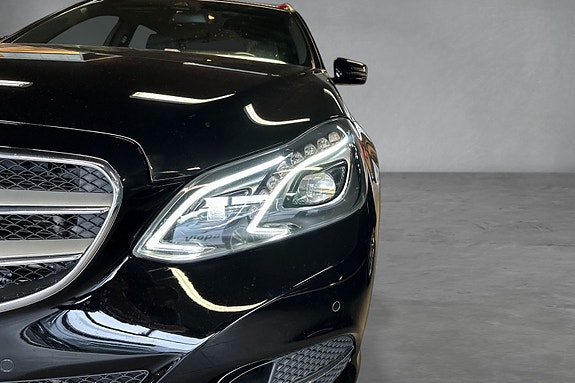 Mercedes-Benz E200 d 28 of 30