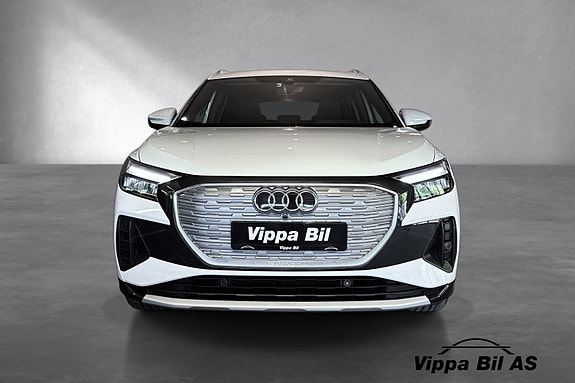 Audi Q4 e-tron 2 of 30