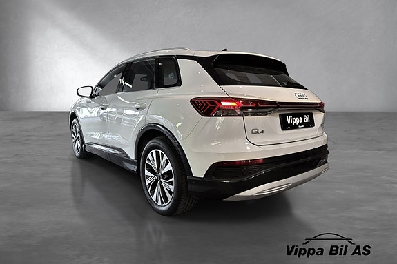 Audi Q4 e-tron 5 of 30