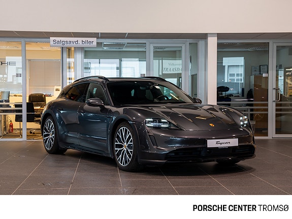 Porsche Taycan Cross Turismo 3 of 5