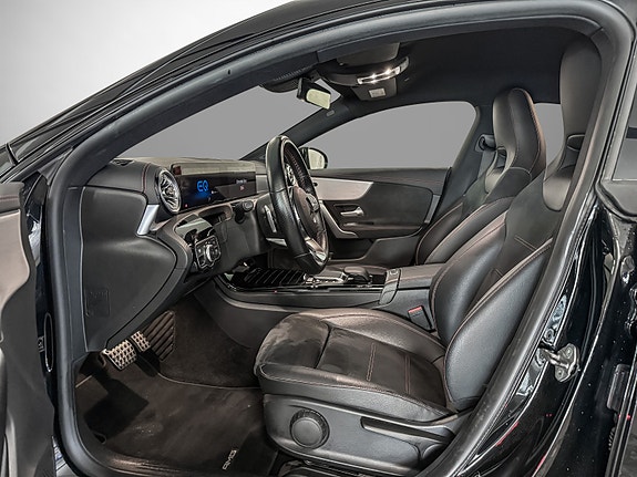 Mercedes-Benz CLA250 e 10 of 30