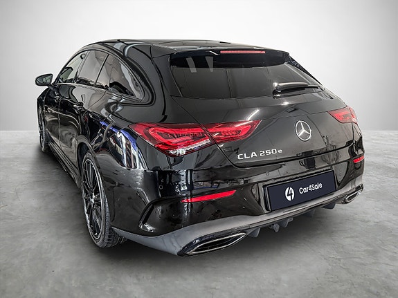 Mercedes-Benz CLA250 e 3 of 30
