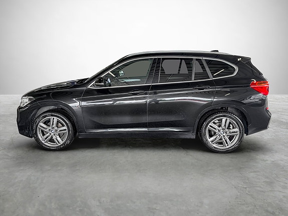 BMW X1 2 of 5