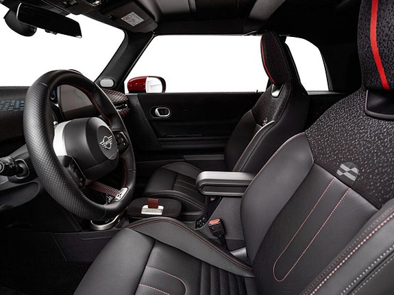 MINI John Cooper Works 9 of 13