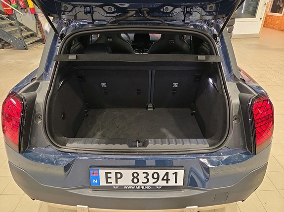 MINI Aceman SE 12 of 13