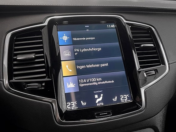 Volvo XC90 23 of 30