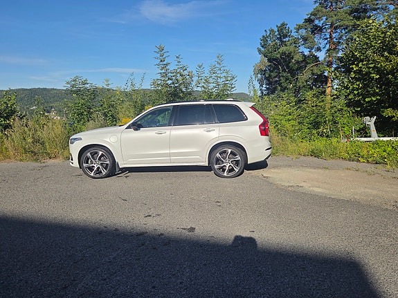 Volvo XC90 11 of 30