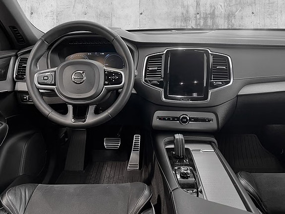 Volvo XC90 28 of 30