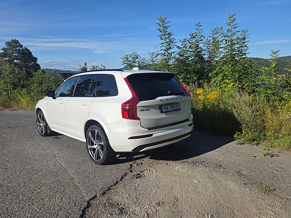 Volvo XC90 5 of 30