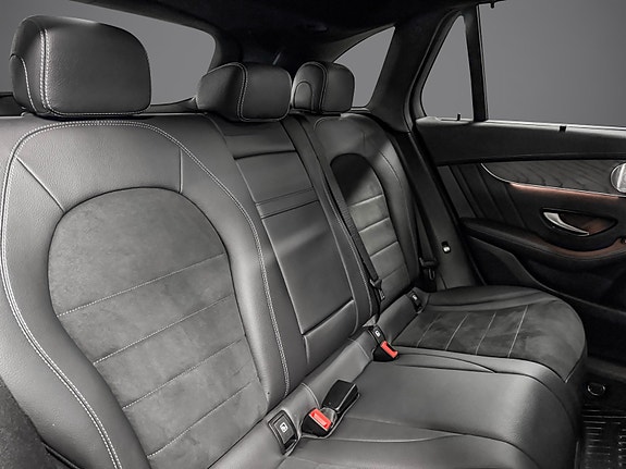 Mercedes-Benz GLC350 e 29 of 30