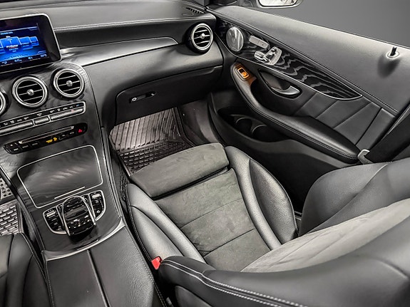 Mercedes-Benz GLC350 e 22 of 30