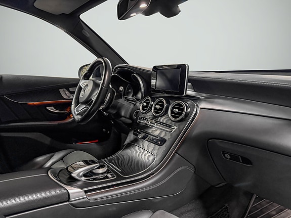Mercedes-Benz GLC350 e 21 of 30