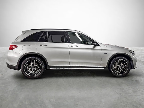 Mercedes-Benz GLC350 e 6 of 30