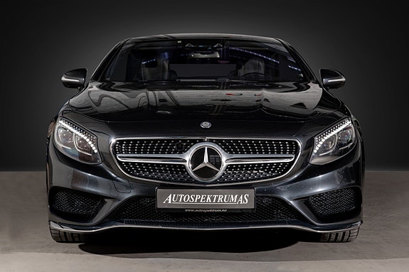 Mercedes-Benz S400 3 of 5