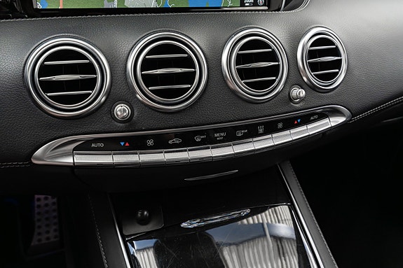 Mercedes-Benz S400 27 of 30