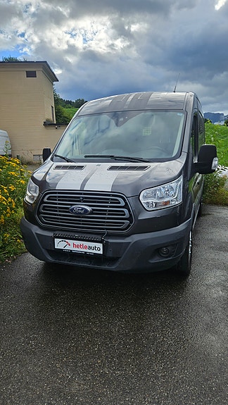 Ford Transit 350 L2 Van 4 of 5
