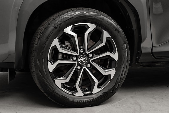 Toyota Yaris Cross 11 of 28