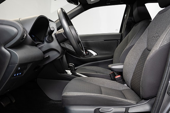 Toyota Yaris Cross 16 of 28
