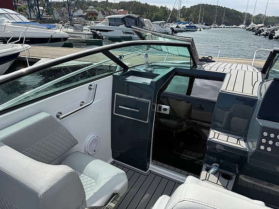 Flipper 700 DC m/Mercury 225 V6 - Veldig fin og sporty båt 5 of 5