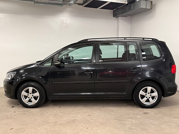 Volkswagen Touran 3 of 5