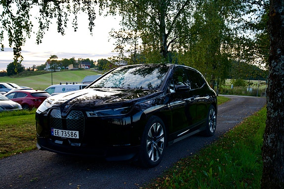 BMW iX 7 of 15