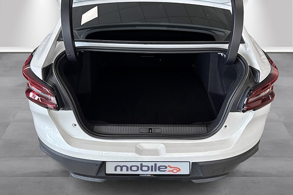 Citroen E-C4 X 5 of 5