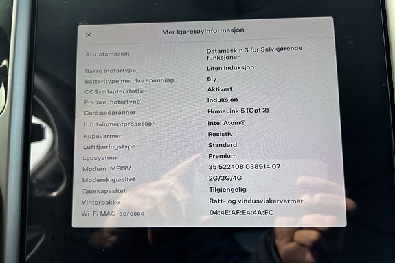 Tesla Model X 16 of 20