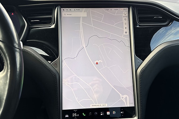 Tesla Model X 19 of 20