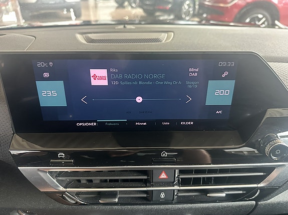 Citroen E-C4 26 of 30