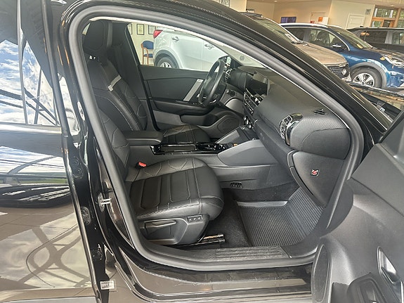 Citroen E-C4 10 of 30