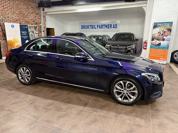 Mercedes-Benz C180 18 of 30