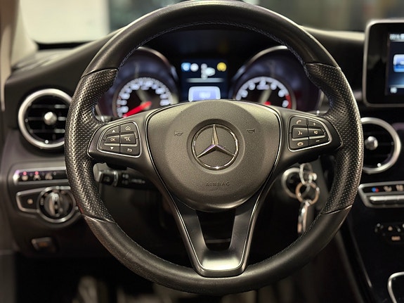Mercedes-Benz C180 30 of 30