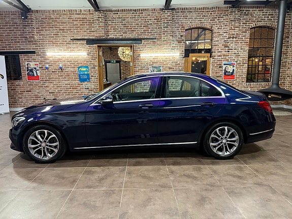 Mercedes-Benz C180 8 of 30