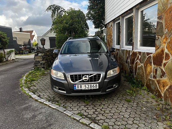 Volvo V70 8 of 9