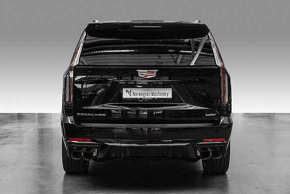 Cadillac Escalade 6 of 30