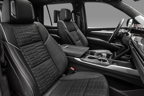 Cadillac Escalade 13 of 30